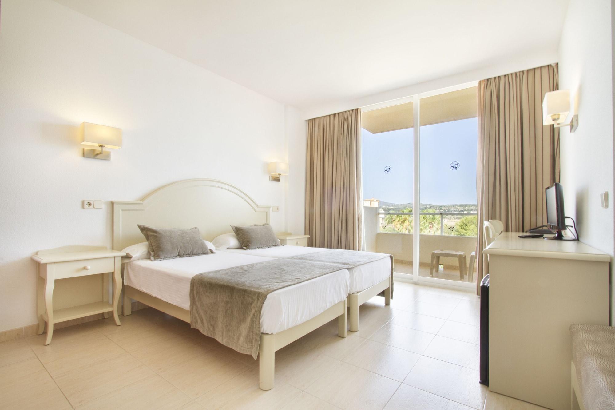 Garbi Cala Millor Hotel Cala Millor  Ngoại thất bức ảnh