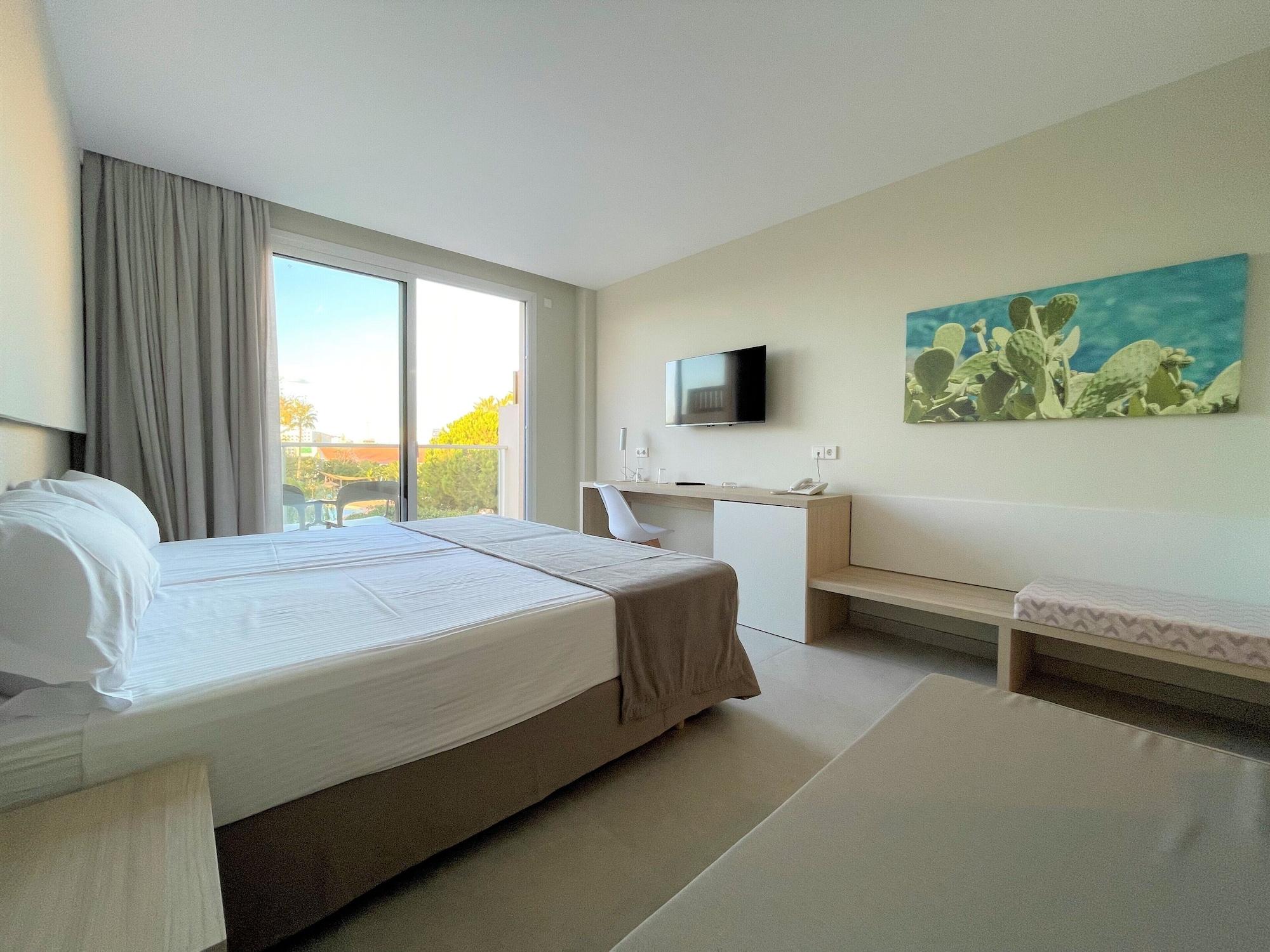 Garbi Cala Millor Hotel Cala Millor  Ngoại thất bức ảnh